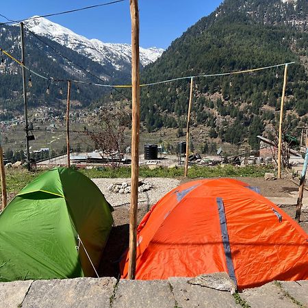 Hostel The Vagabond Manali Exterior foto