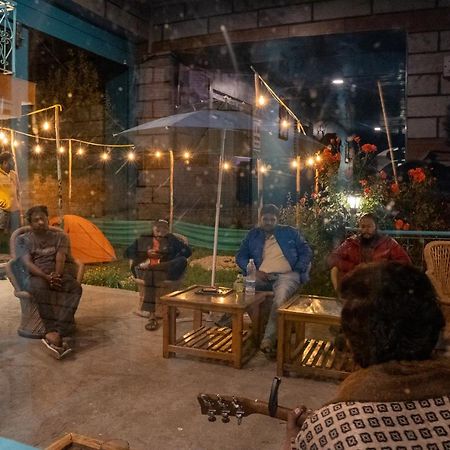 Hostel The Vagabond Manali Exterior foto