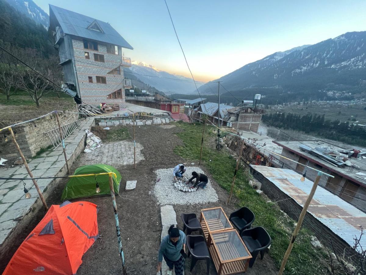 Hostel The Vagabond Manali Exterior foto