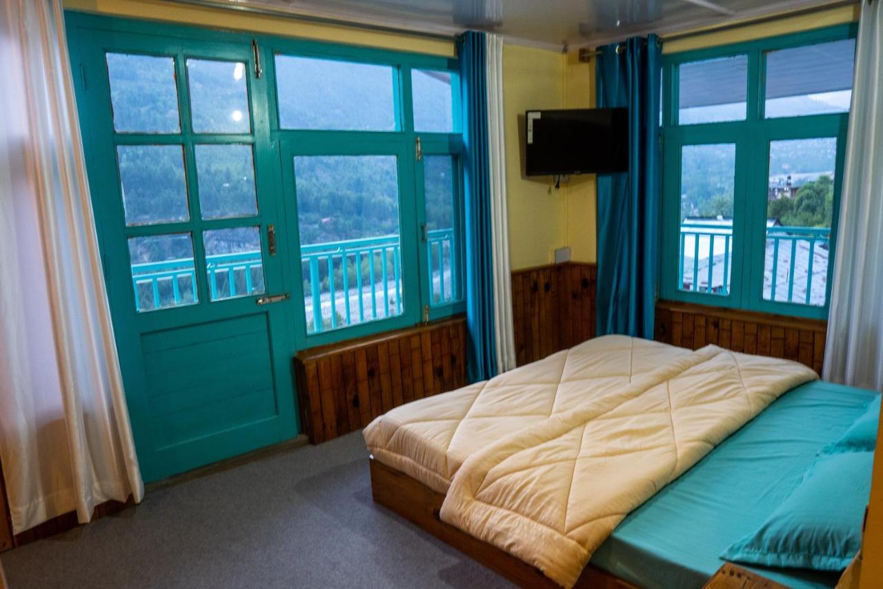 Hostel The Vagabond Manali Exterior foto