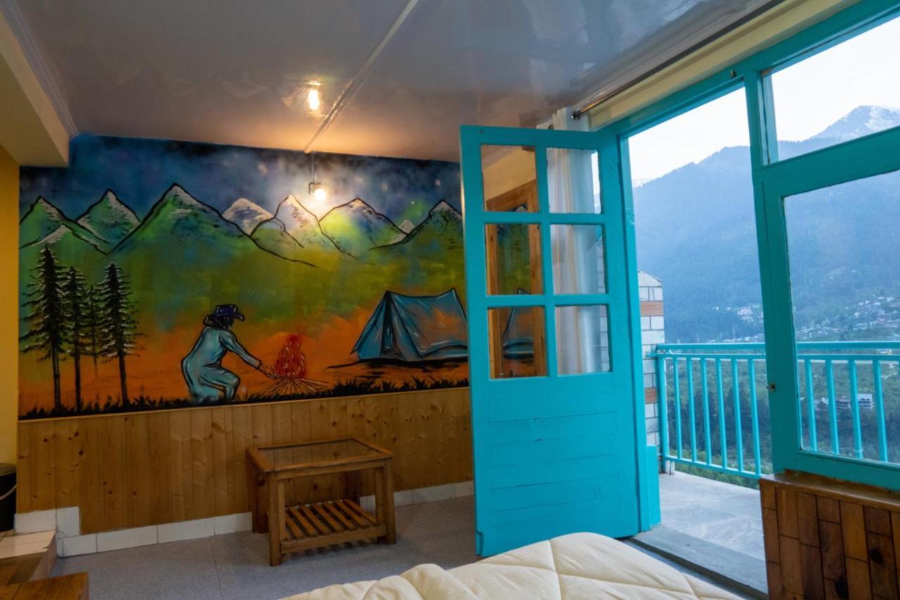 Hostel The Vagabond Manali Exterior foto