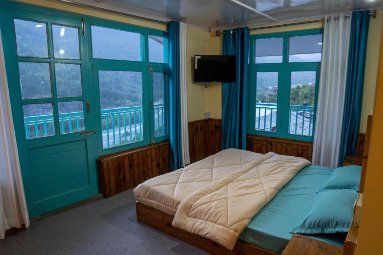 Hostel The Vagabond Manali Exterior foto