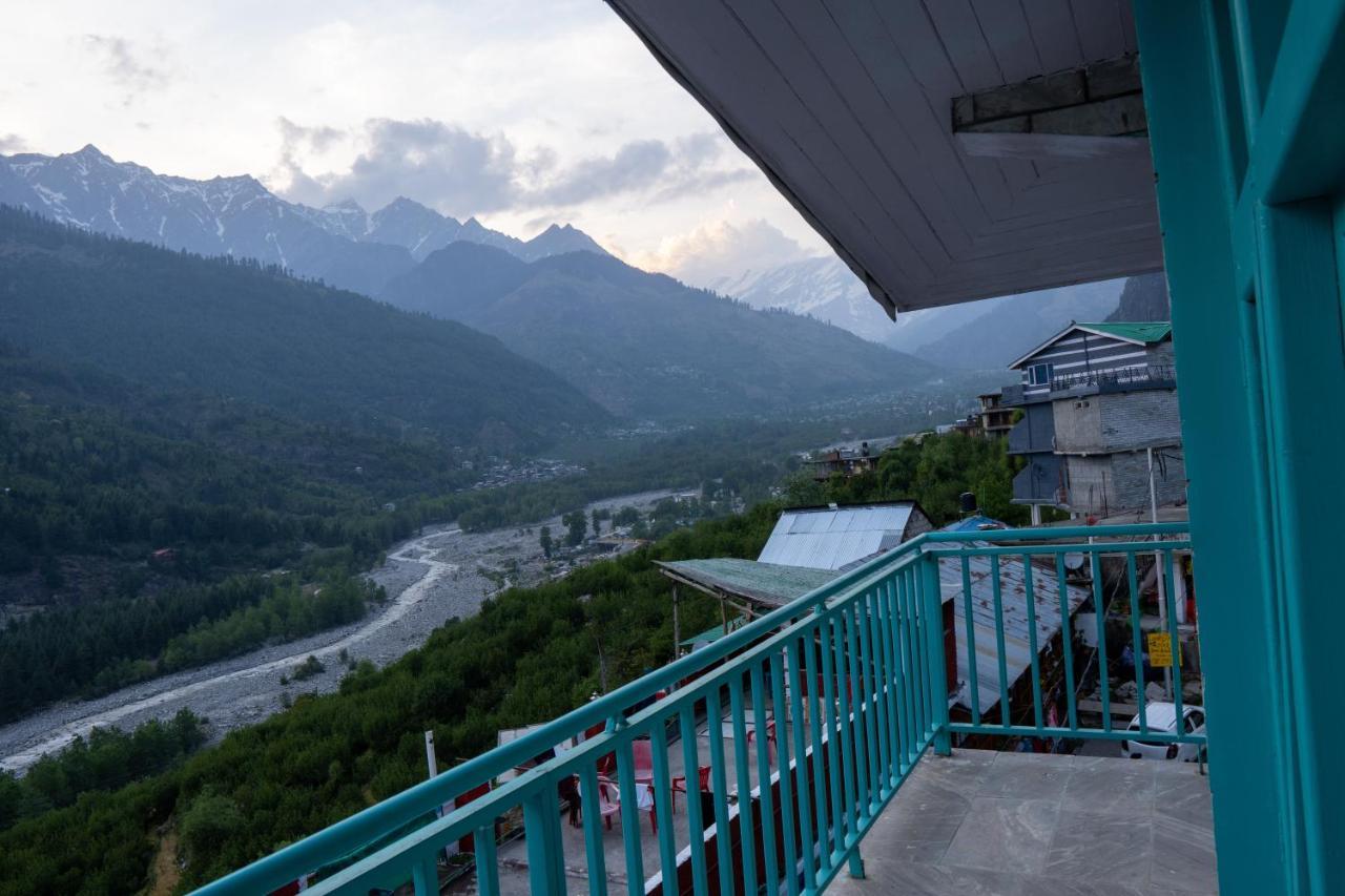 Hostel The Vagabond Manali Exterior foto